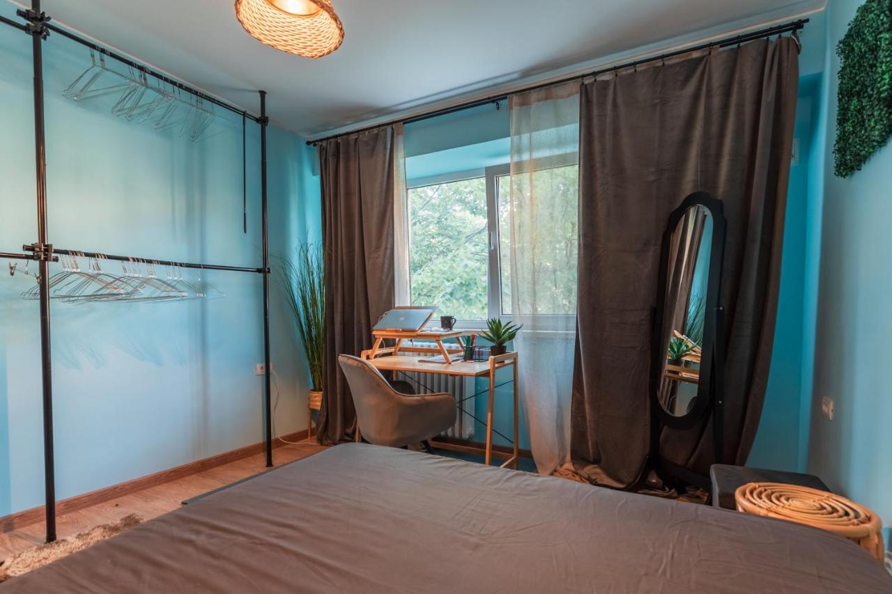 Jungle Apartment 15 Min Walk To Beach & Downtown Konstanca Kültér fotó